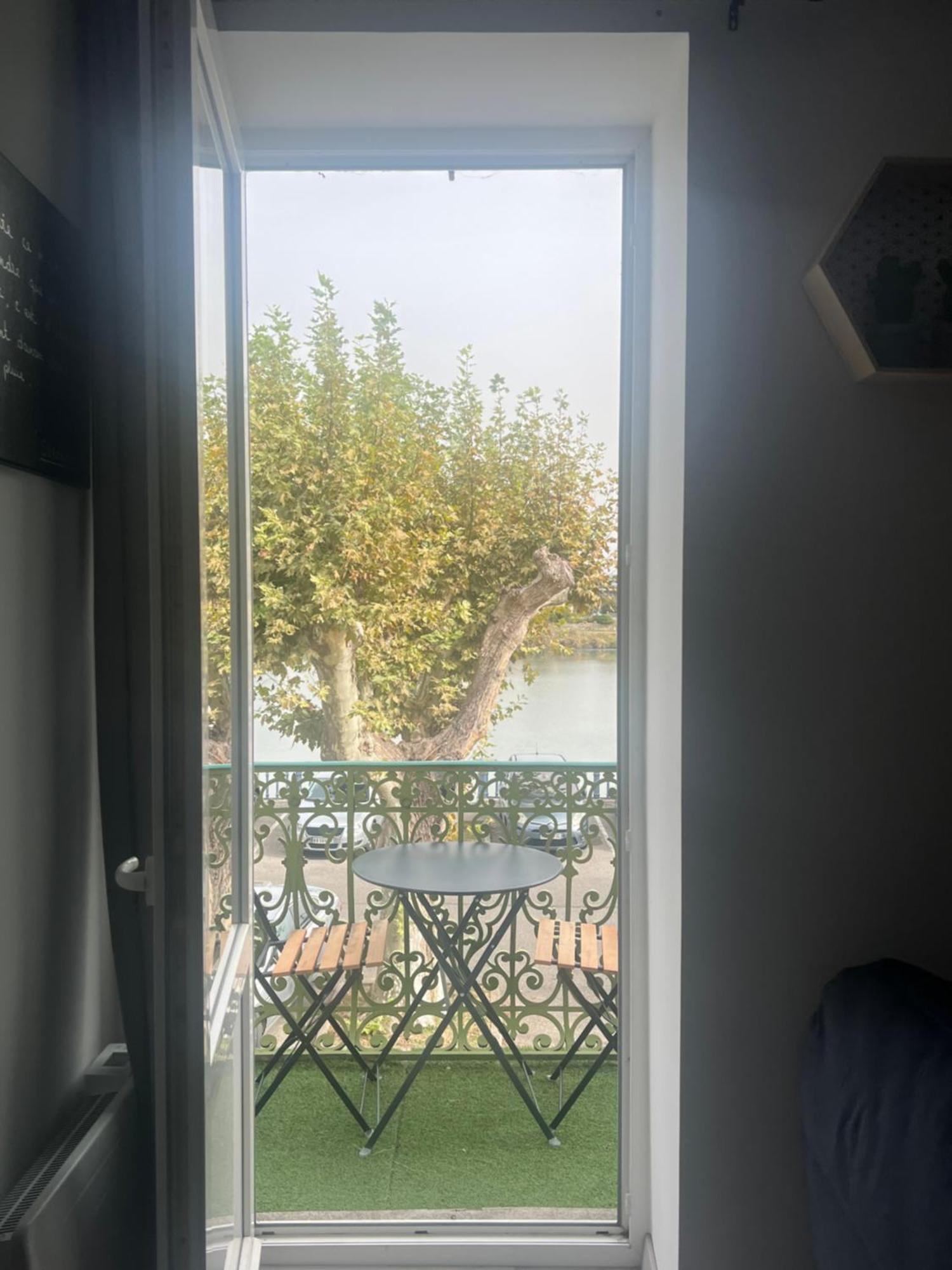 Appartement Prive « Rive Droite » Serrieres  Екстер'єр фото